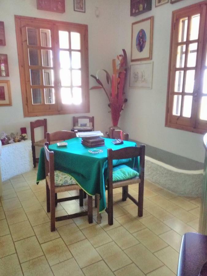 סארוק Villa Adelina מראה חיצוני תמונה
