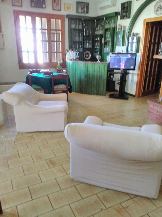 סארוק Villa Adelina מראה חיצוני תמונה